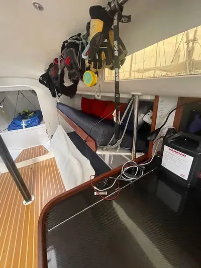 Bear Yacht Photos Pics J/121 cabin