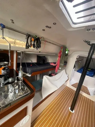 Bear Yacht Photos Pics J/121 cabin-Aft