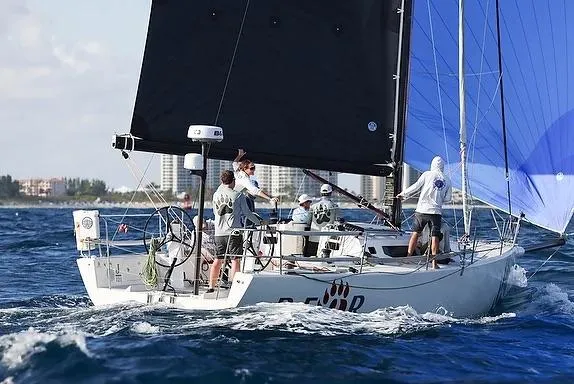 Bear Yacht Photos Pics J/121 Downwind Stern