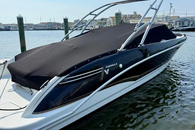 Formula 270 Bowrider