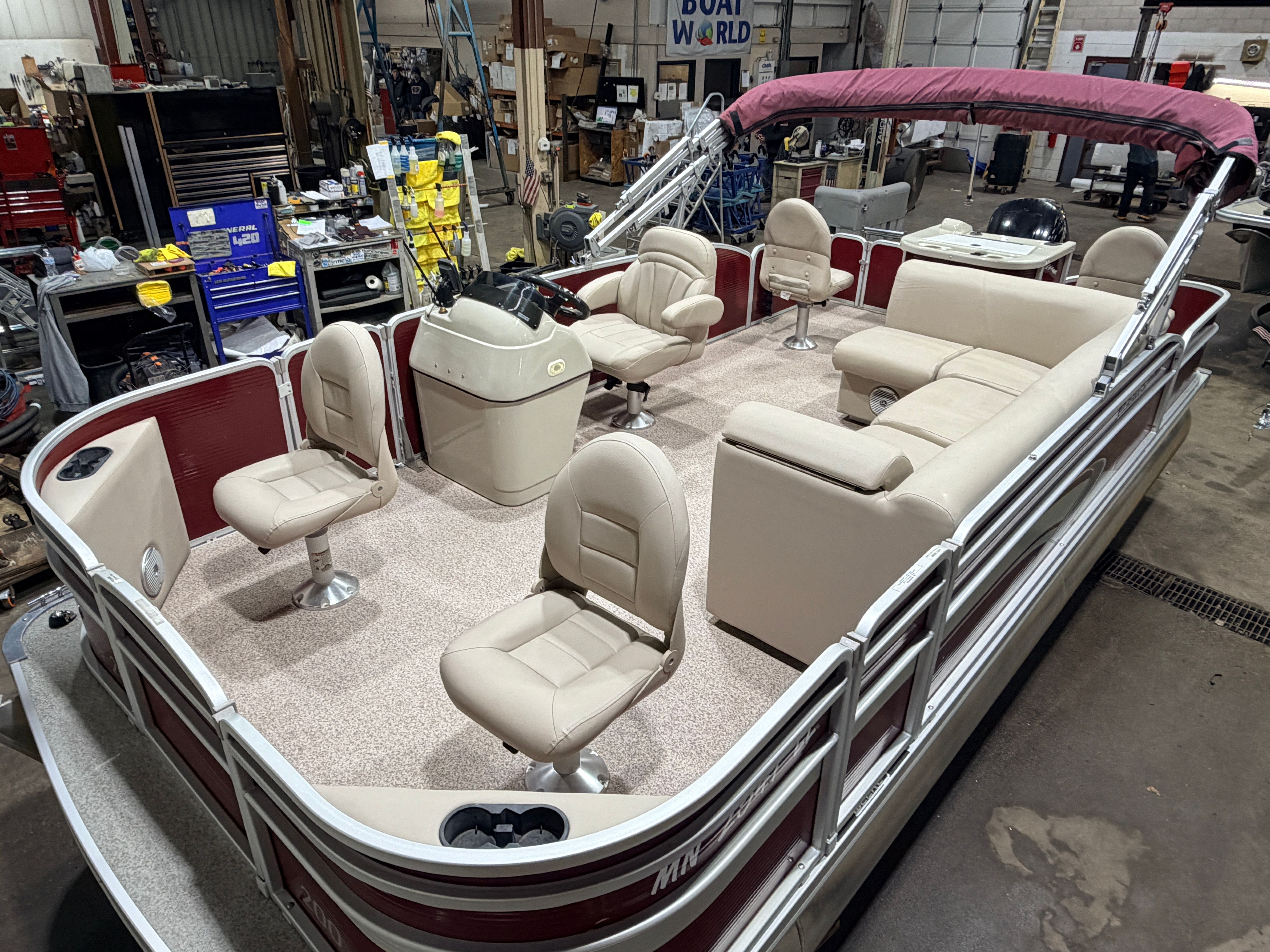 Weeres 200 Allure Fish Pontoon