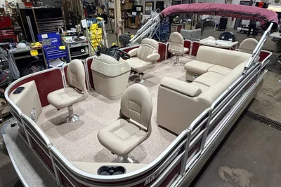 Weeres 200 Allure Fish Pontoon