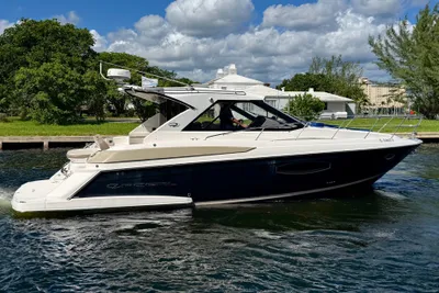 Regal 42 Sport Coupe