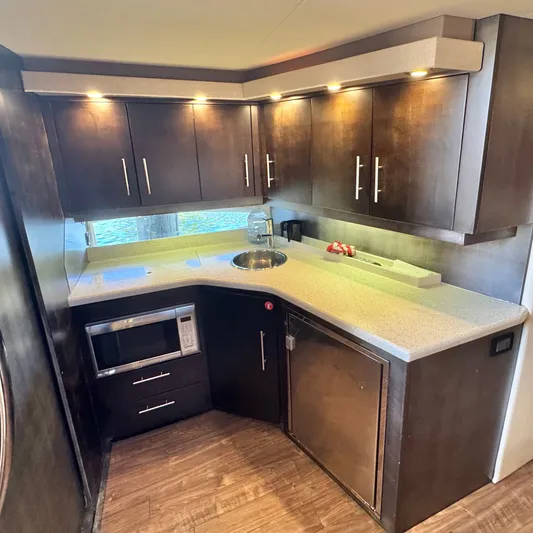 Al Hamayim Yacht Photos Pics 