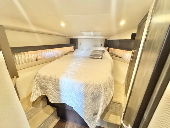 Al Hamayim Yacht Photos Pics 