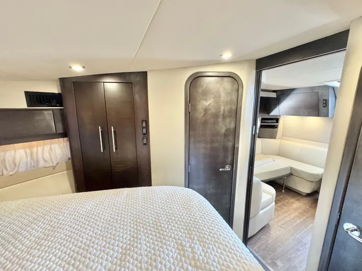 Al Hamayim Yacht Photos Pics 