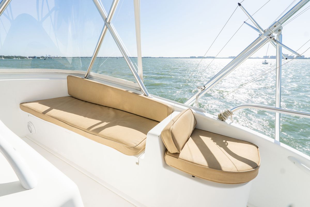 2003 Viking 48 