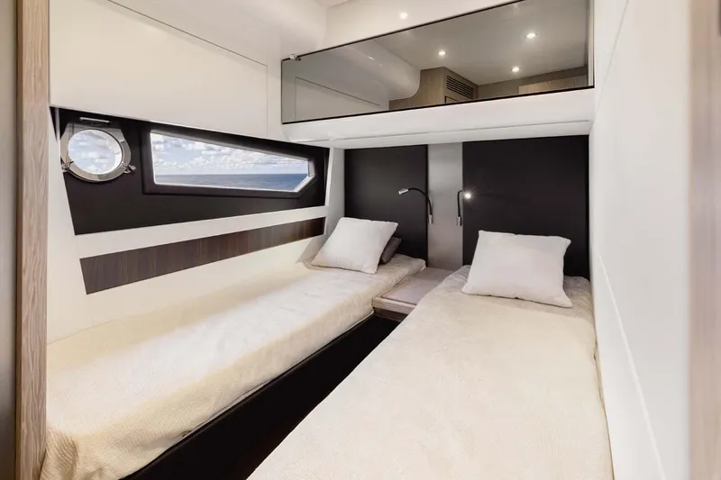 Almaviva V Yacht Photos Pics AZIMUT S6 - 2020