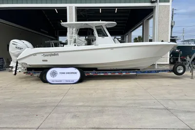 Everglades 335 CC