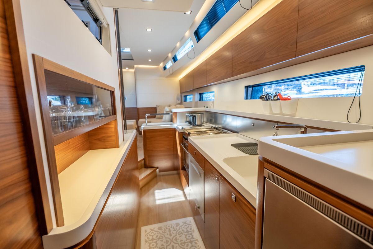 2019 Amel 54 