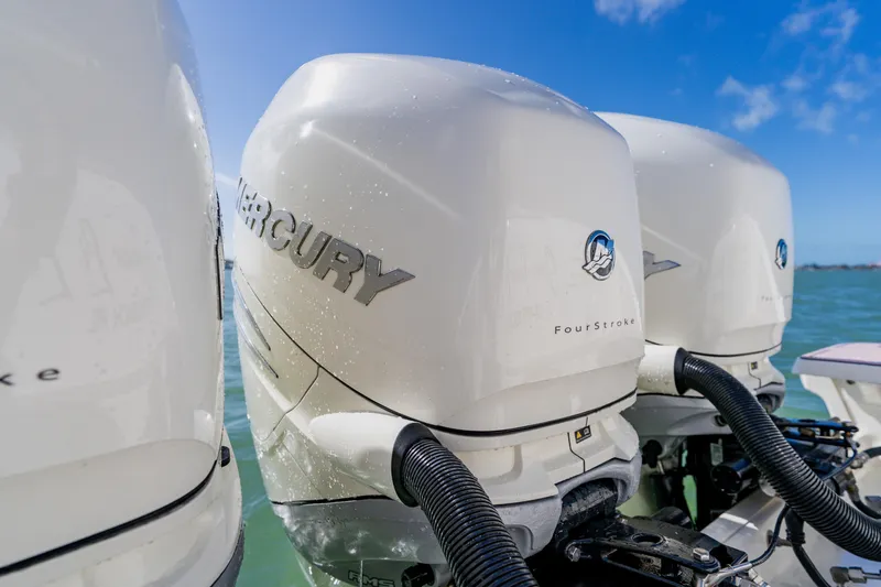 Spec-tacular Li Li Yacht Photos Pics Triple Mercury FourStroke engines on a 2019 Boston Whaler 380 Outrage boat.