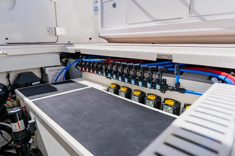 Spec-tacular Li Li Yacht Photos Pics 2019 Boston Whaler 380 Outrage engine compartment with wiring and components.