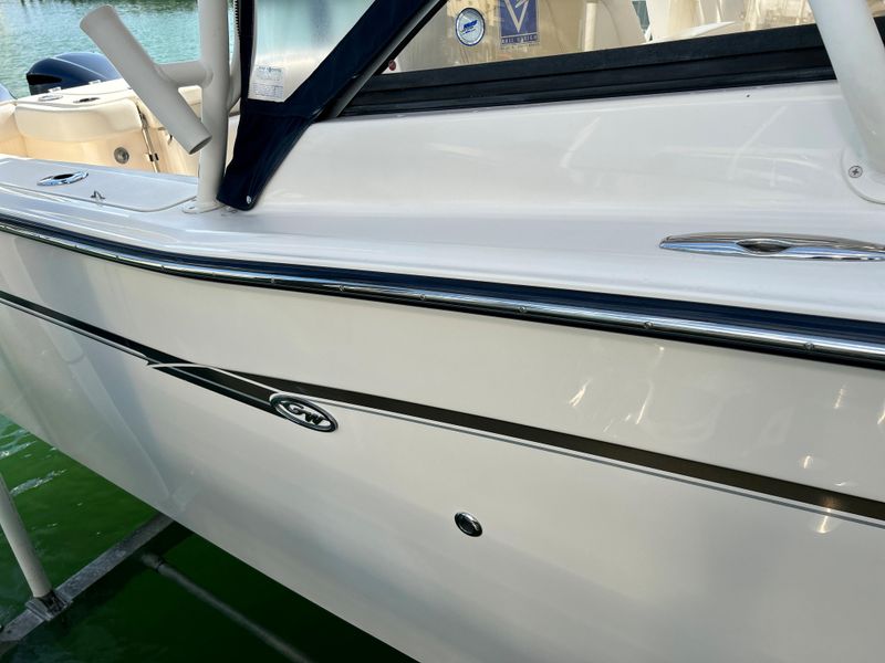 2015 Grady-White Freedom 307