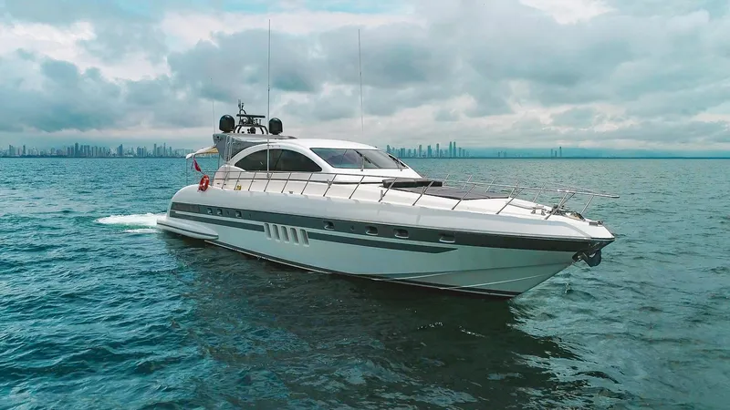 Querencia Yacht Photos Pics 