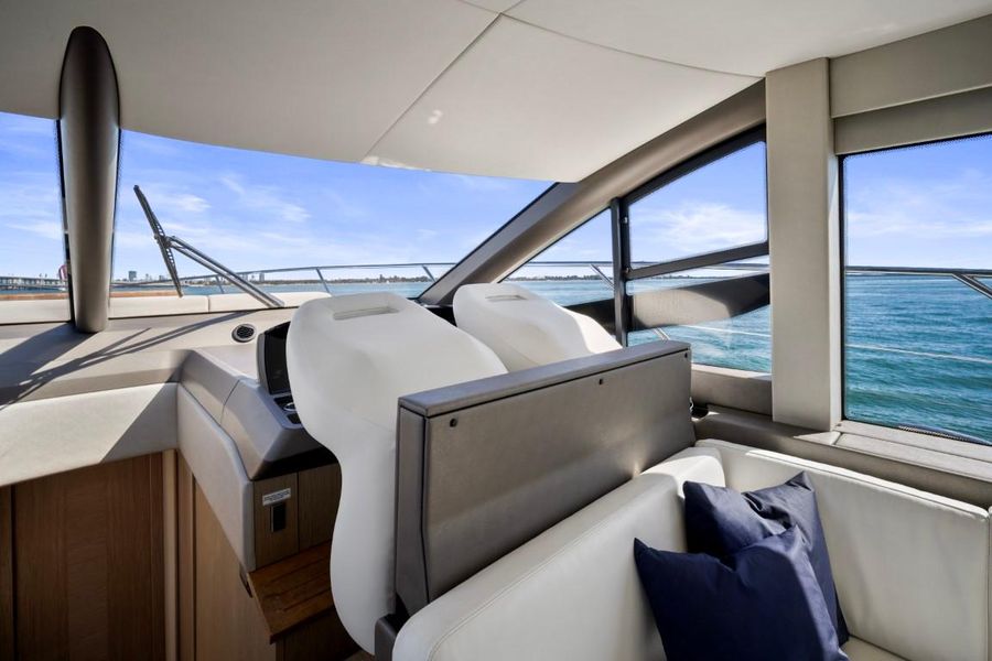 2017 Sunseeker 52 Manhattan