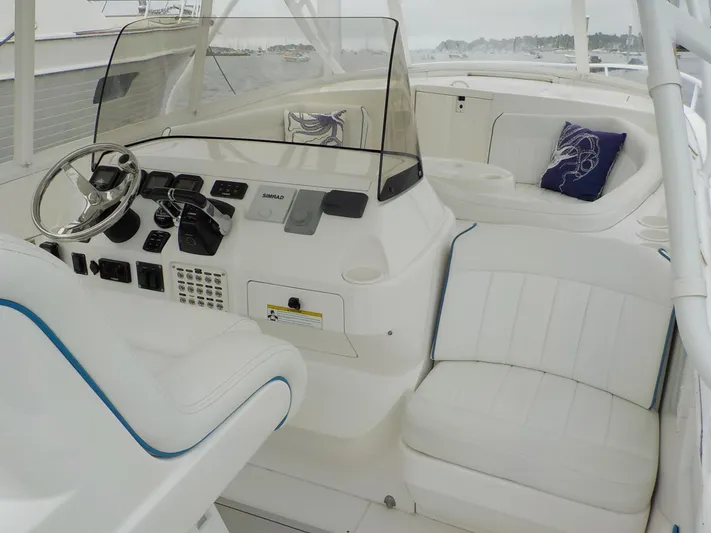  Yacht Photos Pics Helm