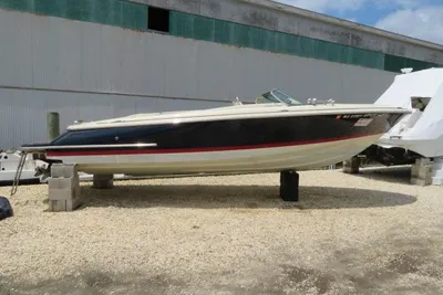 Chris-Craft Launch 27