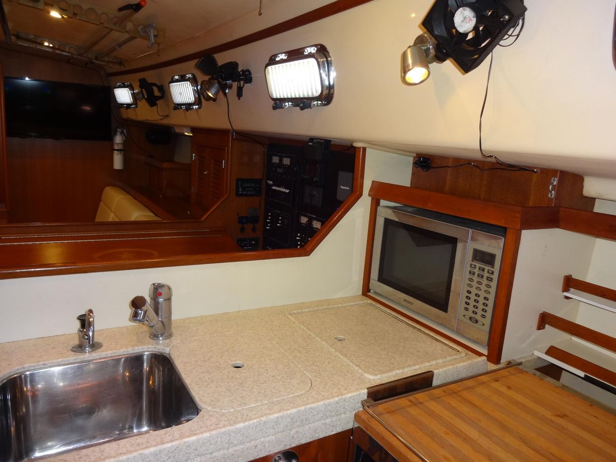 2006 Island Packet 45 