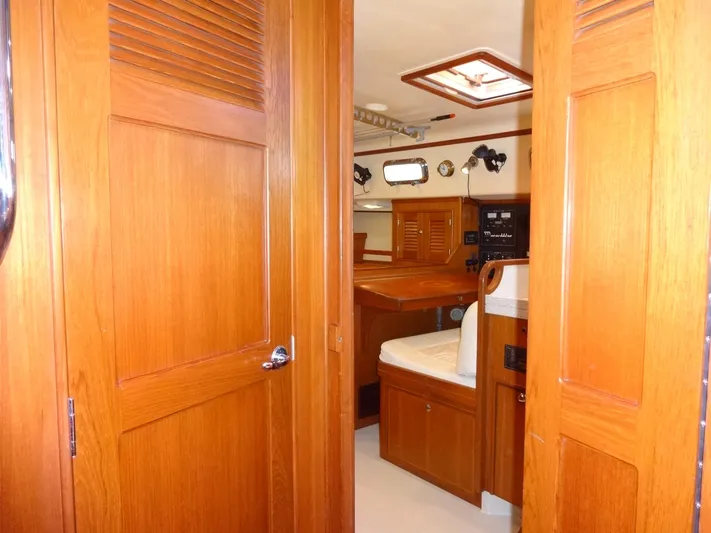 Don't Blink Yacht Photos Pics Guest stateroom looking toward nav table