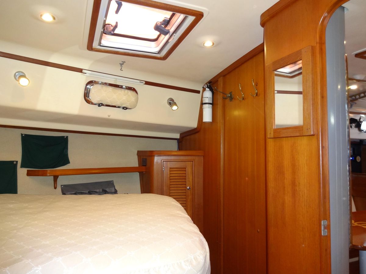 2006 Island Packet 45 