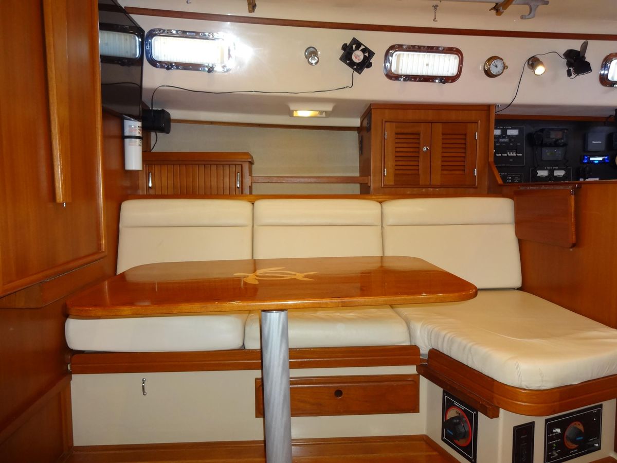 2006 Island Packet 45 