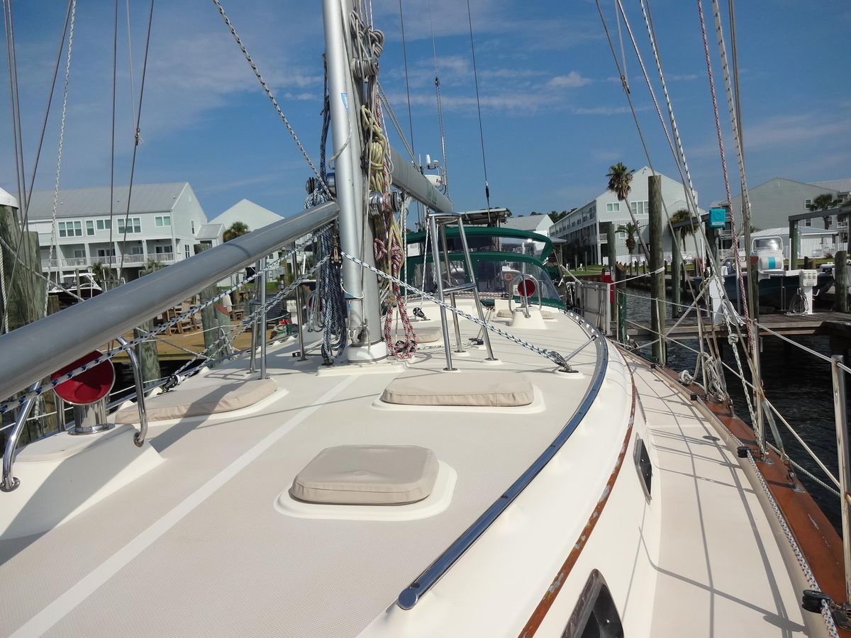 2006 Island Packet 45 