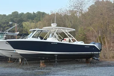 Pursuit C 280 Center Console