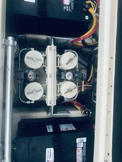 Blue Run Yacht Photos Pics 