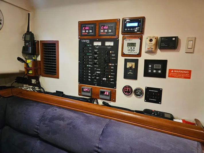 Blue Run Yacht Photos Pics 