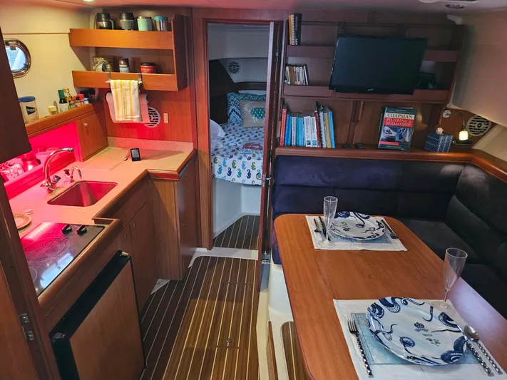 Blue Run Yacht Photos Pics 