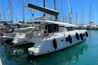 2021 Lagoon 42