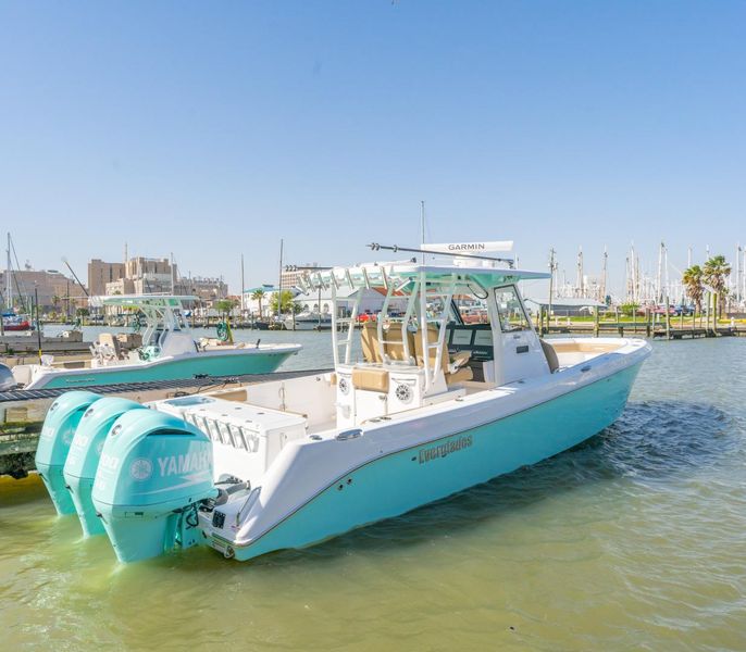 2021 Everglades 365 Center Console