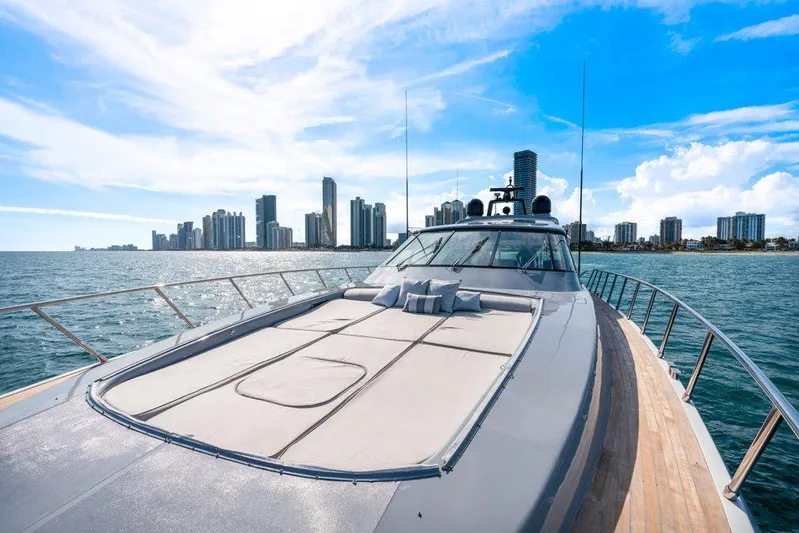 Payback Yacht Photos Pics Mangusta 80 Payback - Bow with Sunpads