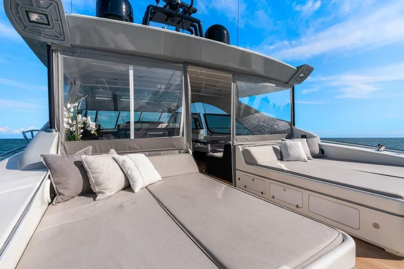Payback Yacht Photos Pics Mangusta 80 Payback - Aft Deck