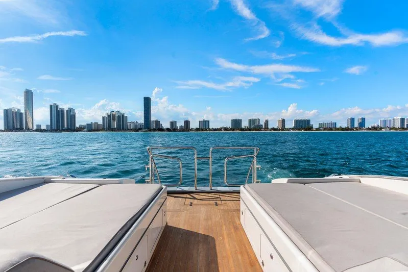 Payback Yacht Photos Pics Mangusta 80 Payback - Aft Deck