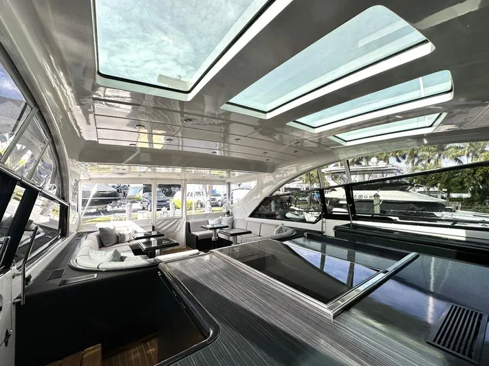 Payback Yacht Photos Pics Mangusta 80 Payback - Deck Seating