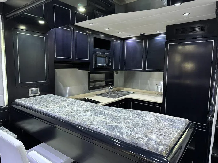 Payback Yacht Photos Pics Mangusta 80 Payback - Cabin Galley