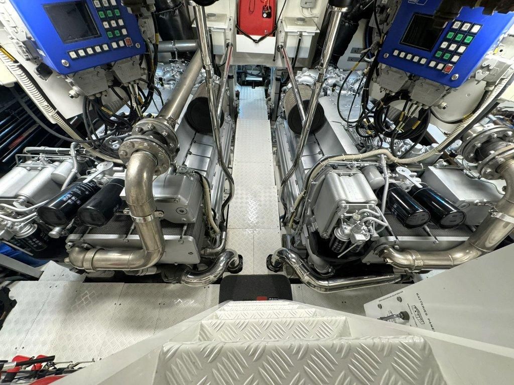 2007 Mangusta 80 