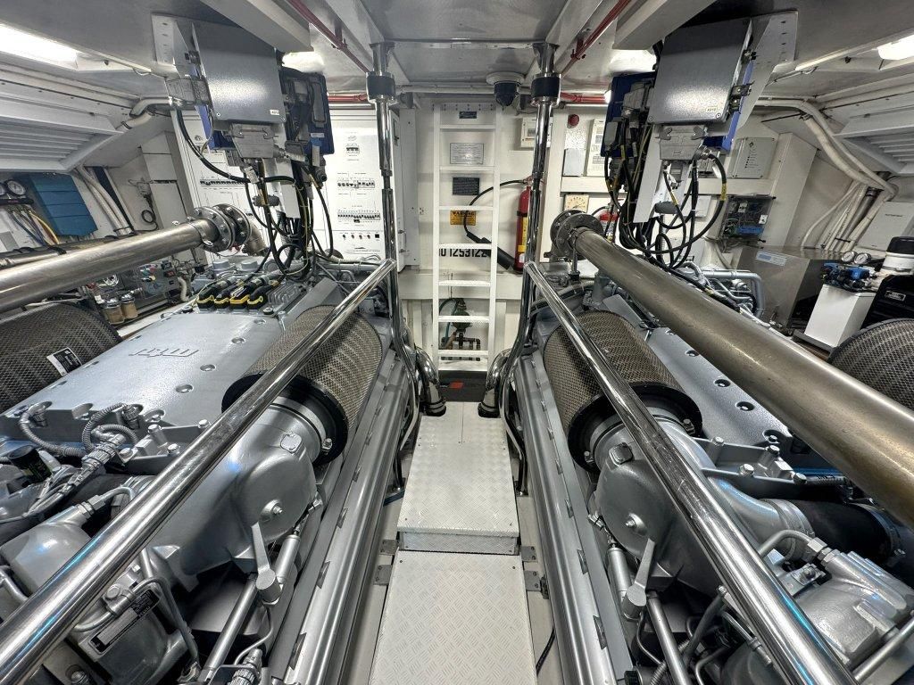 2007 Mangusta 80 