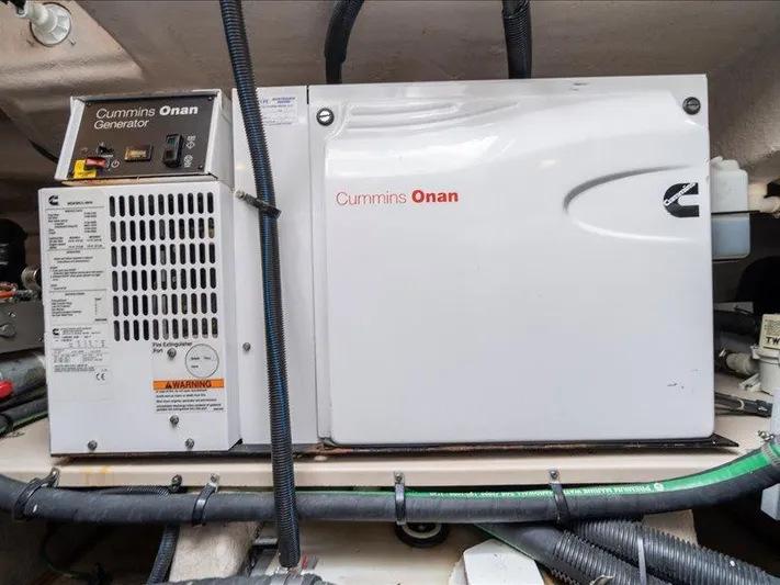  Yacht Photos Pics Cummins Onan generator in 2015 Sea Ray 510 Inboard Sundancer yacht engine room.