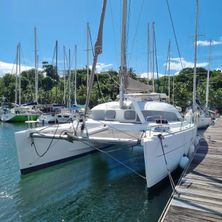 2003 Lagoon 380