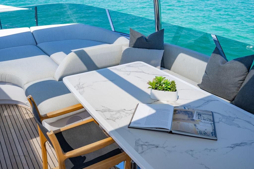 2024 Azimut 77 