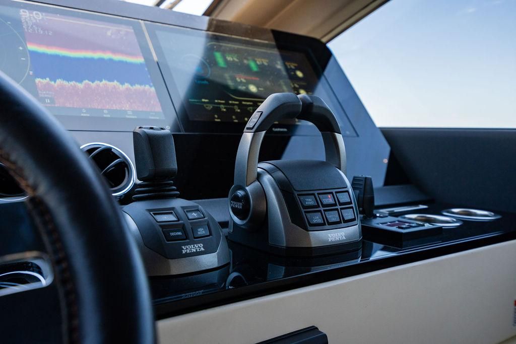 2024 Azimut 77 