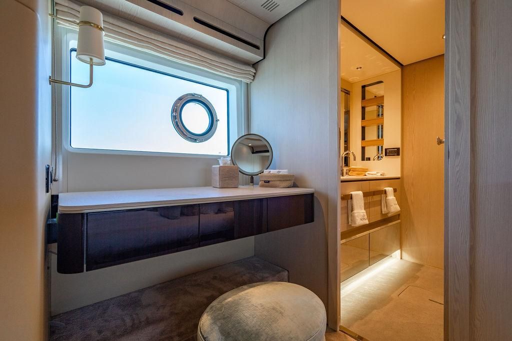 2024 Azimut 77 
