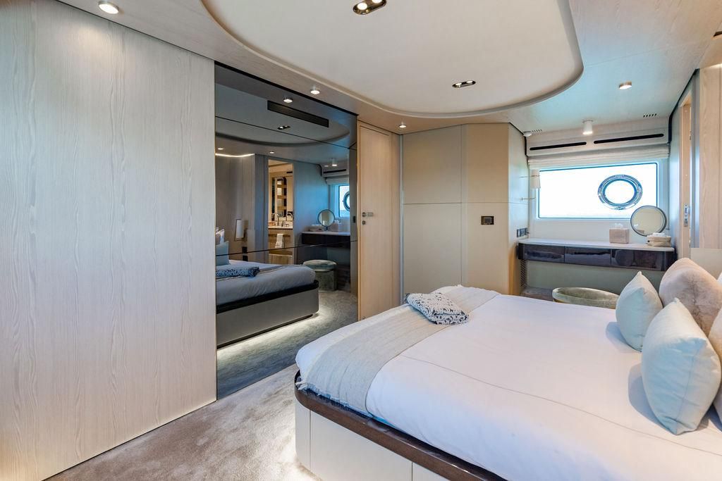 2024 Azimut 77 