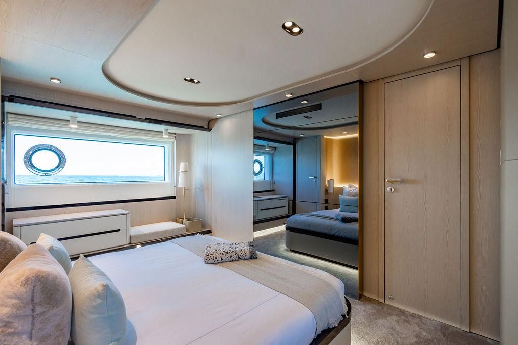 2024 Azimut 77 