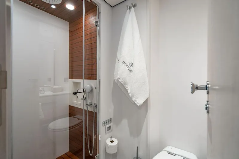 Bongani Yacht Photos Pics 