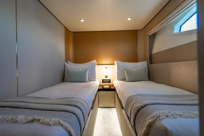 Bongani Yacht Photos Pics 