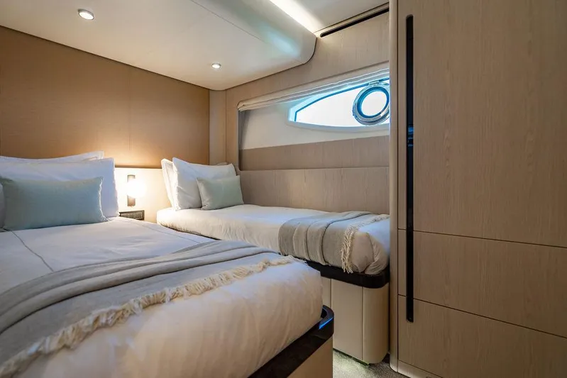 Bongani Yacht Photos Pics 