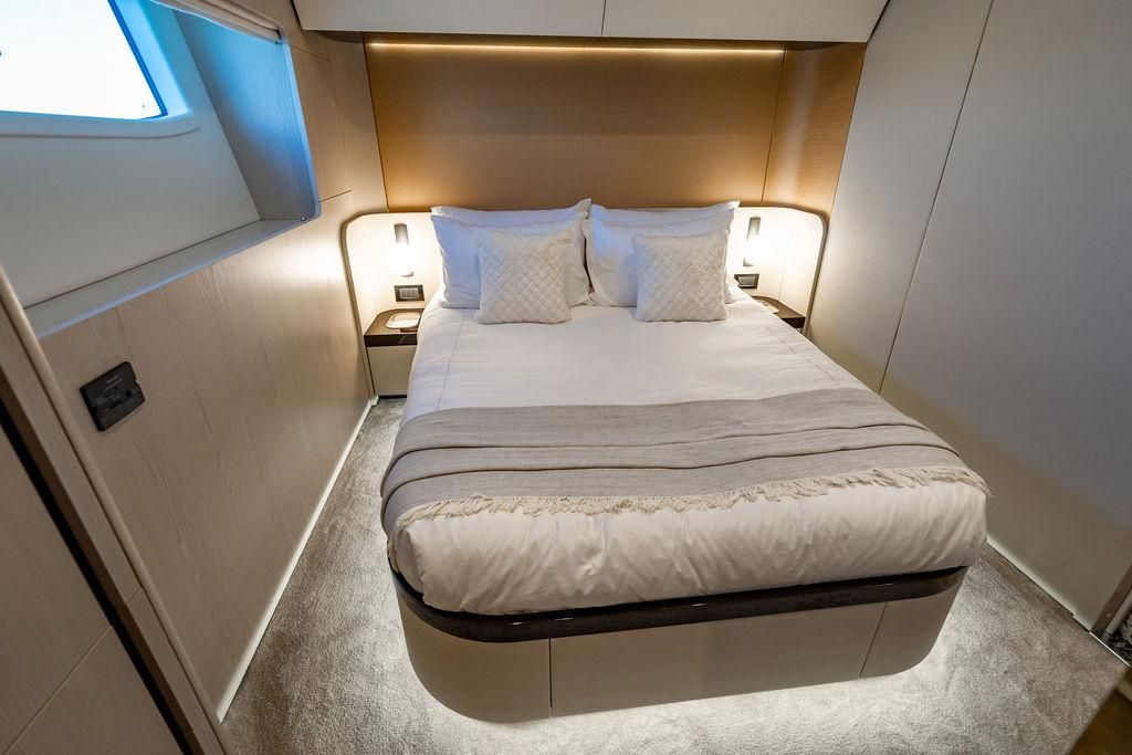 2024 Azimut 77 
